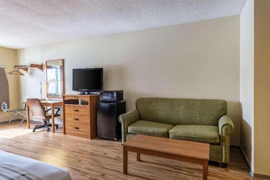 Econo Lodge Ithaca Eksteriør bilde