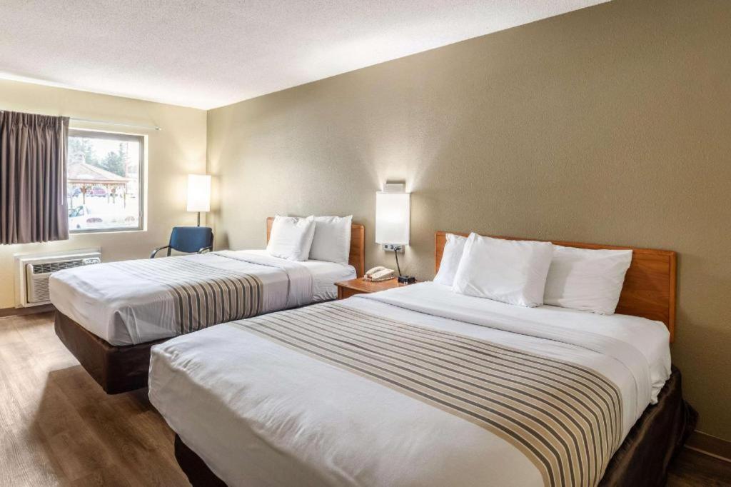Econo Lodge Ithaca Eksteriør bilde